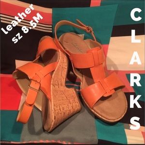 CLARKS 💛 Orange Leather Cork Sandals Super Comfy!